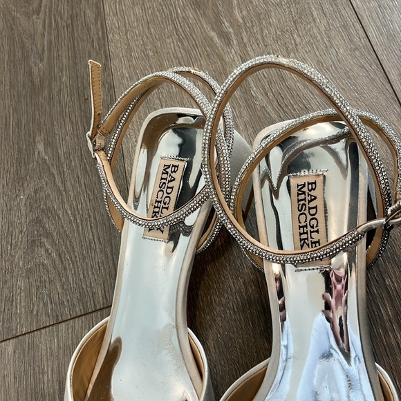 Badgley Mishka Infinity Bridal Shoe Block Heel Size 8.5 - Picture 12 of 16